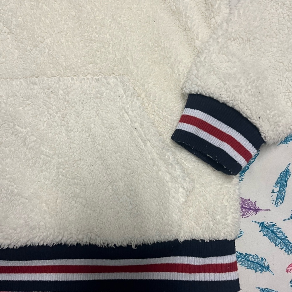 Fila White Fleece Hoodie - Picture 3 of 4